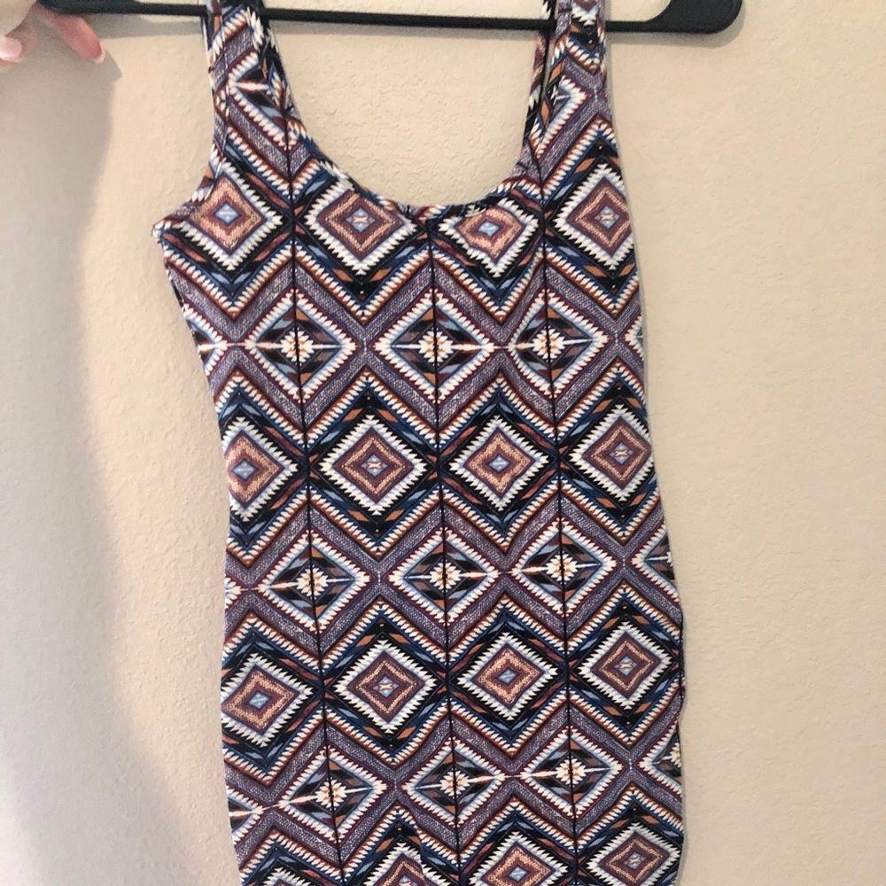 Dress - Picture 2 of 3